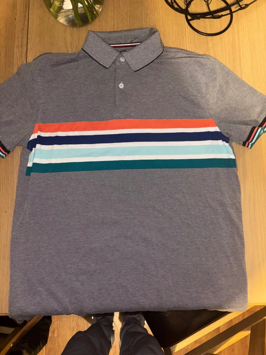 Mens tommy hilfigger polo - Image 1