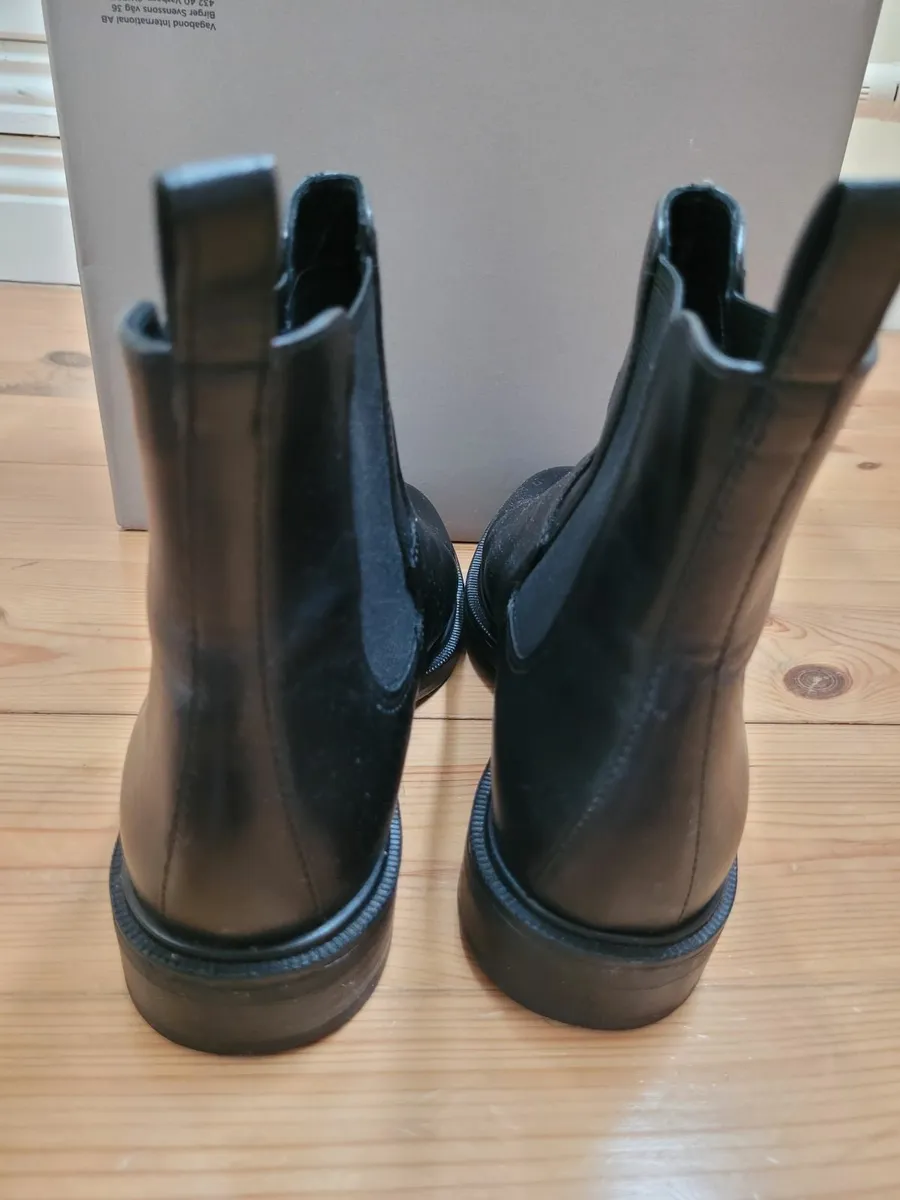 Leather womens ankle boots Size 4 - Image 4