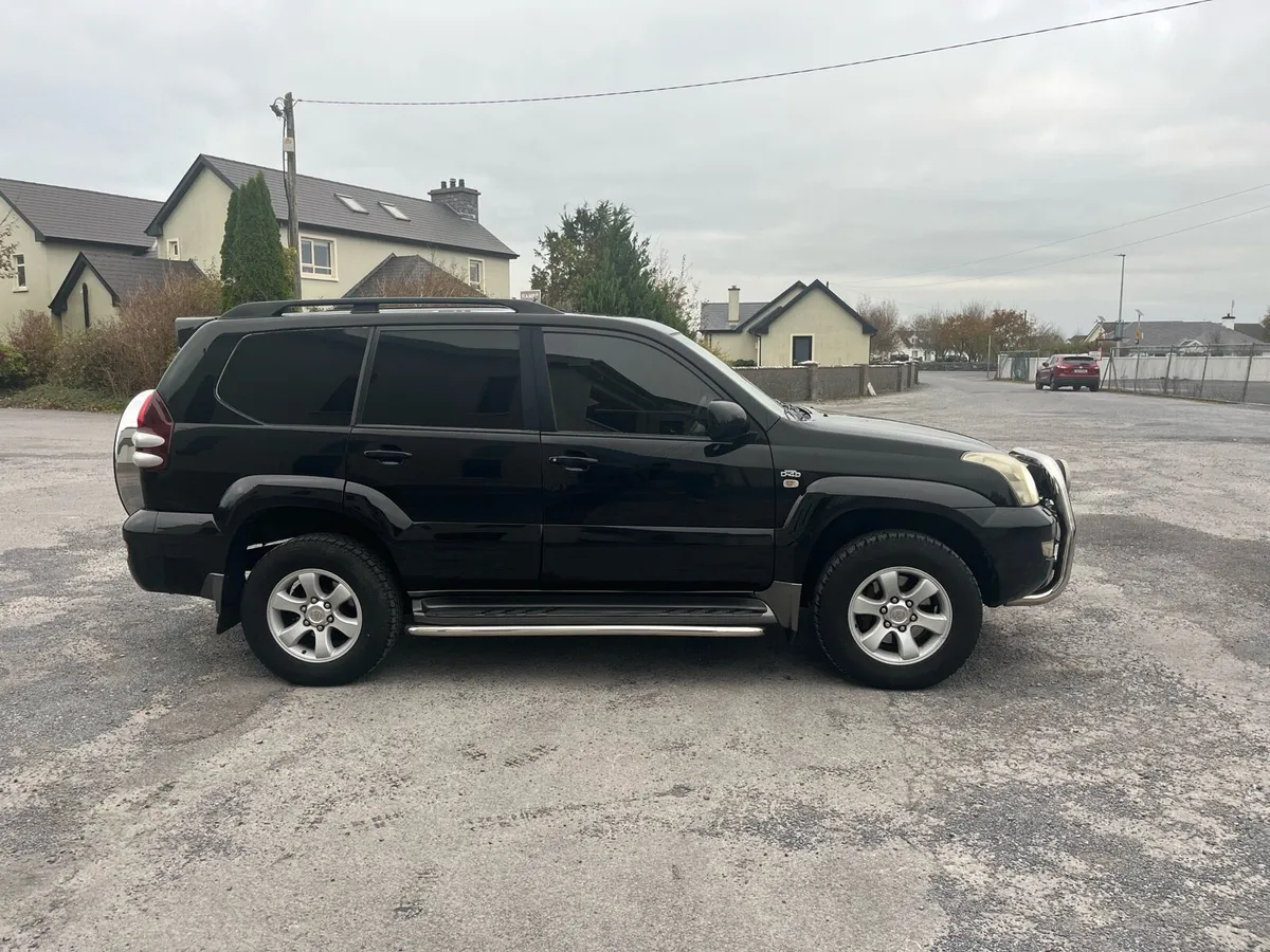 Toyota Landcruiser - Image 2