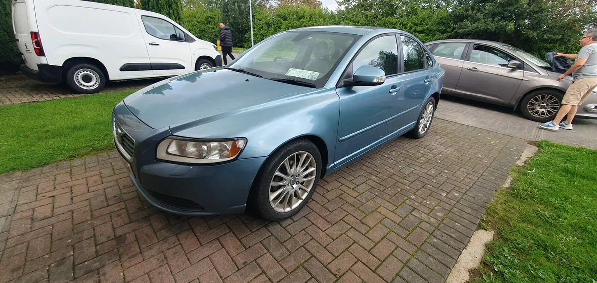 Volvo S40 1.6 diesel, good condition, fresh nct - Image 2