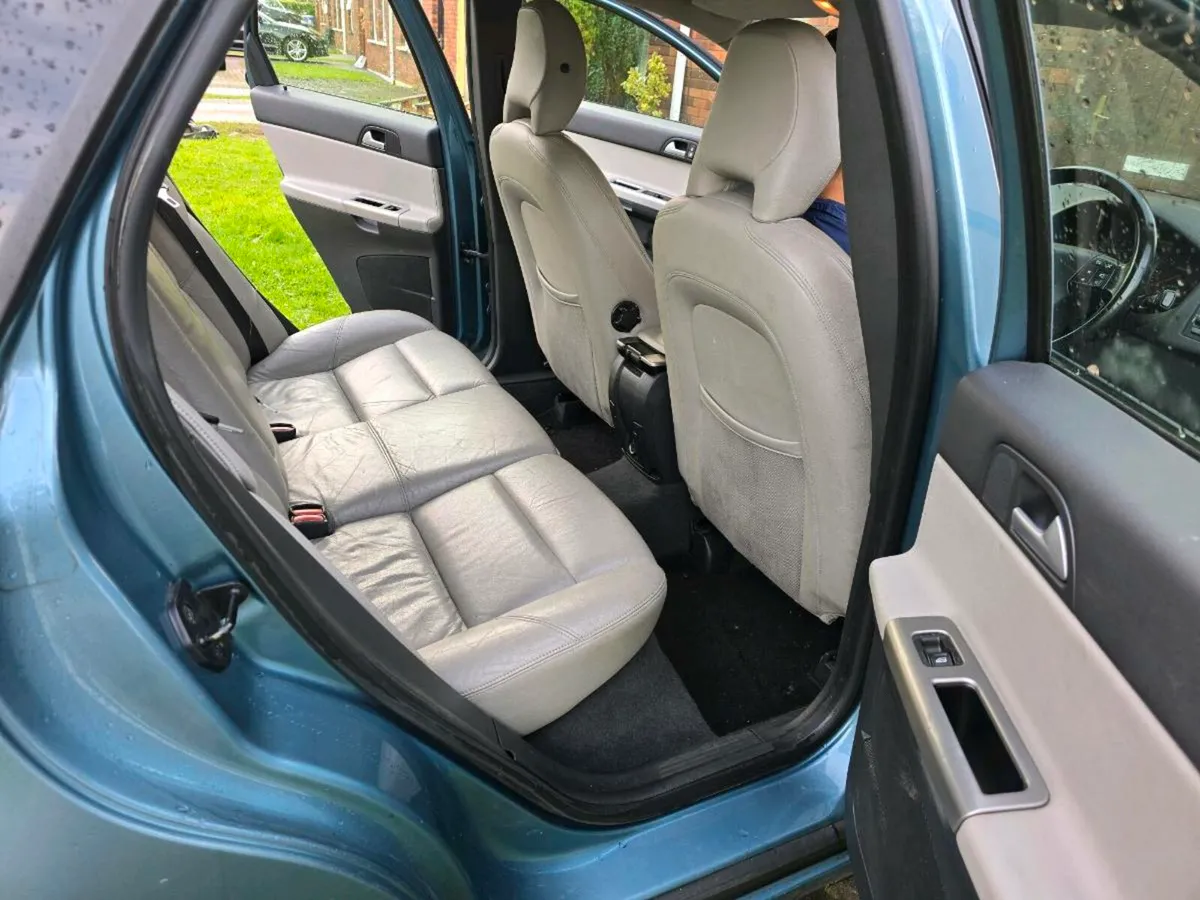 Volvo S40 1.6 diesel, good condition, fresh nct - Image 4