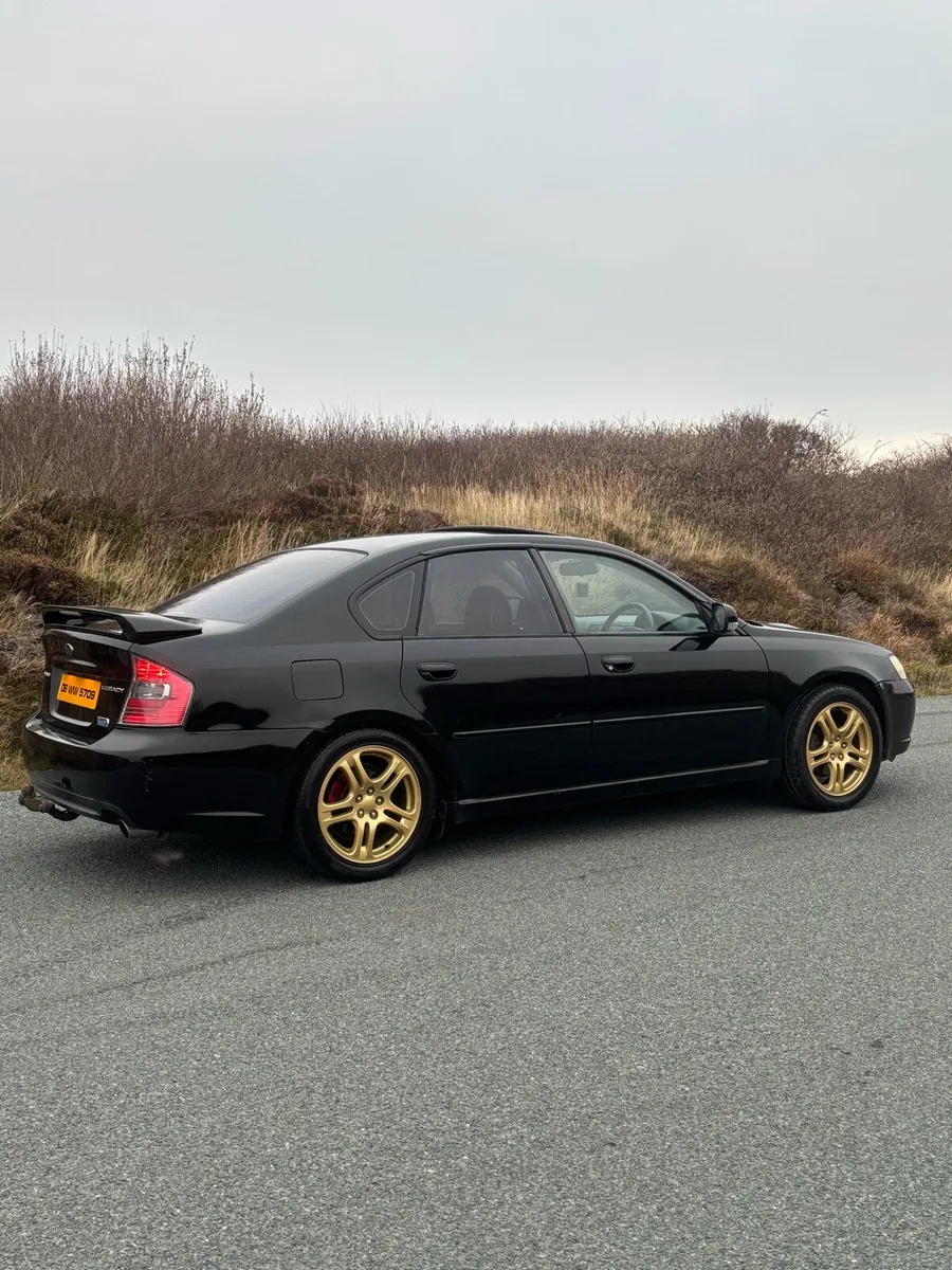 Car - Image 4