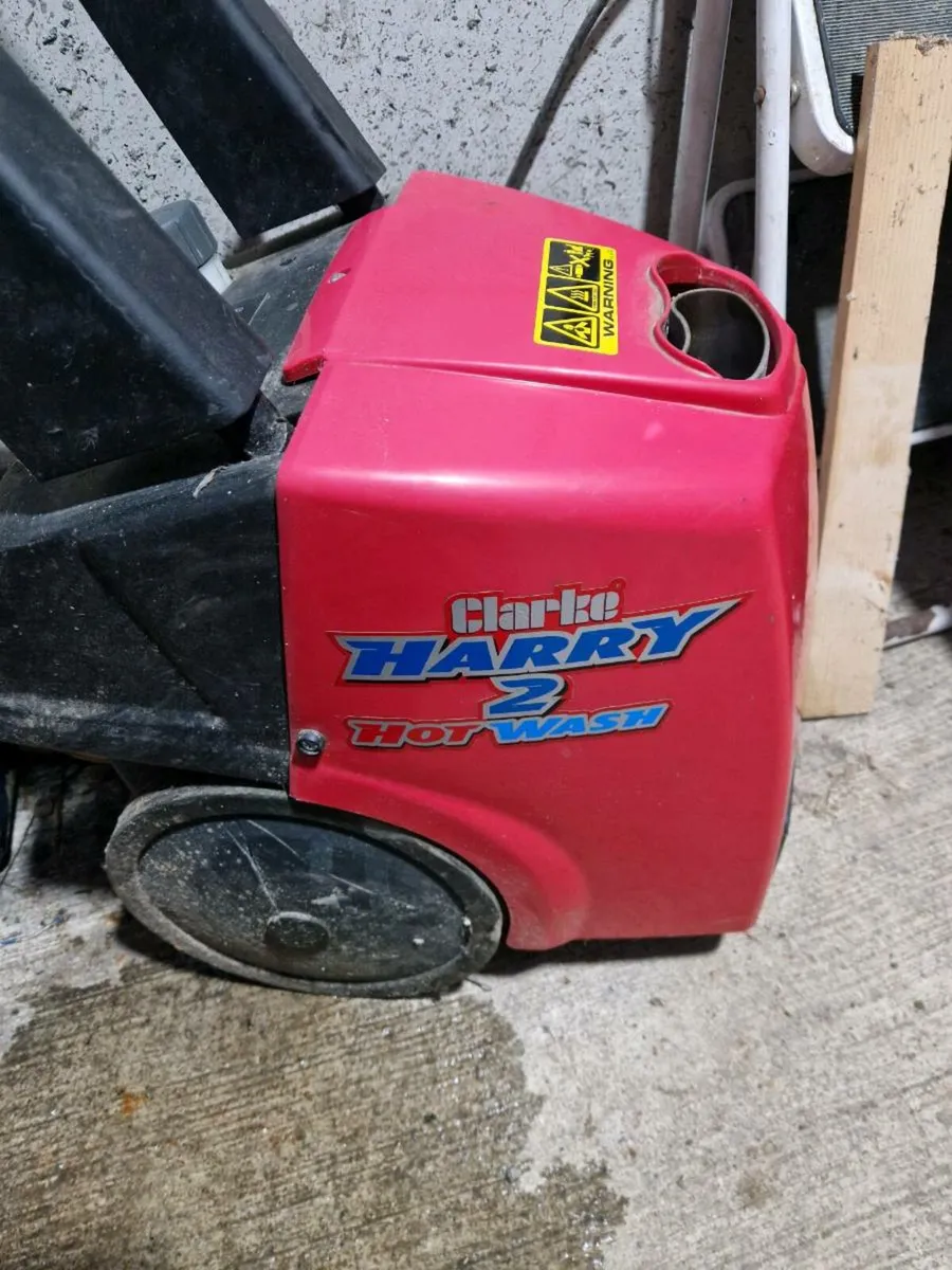 Power washer - Image 1