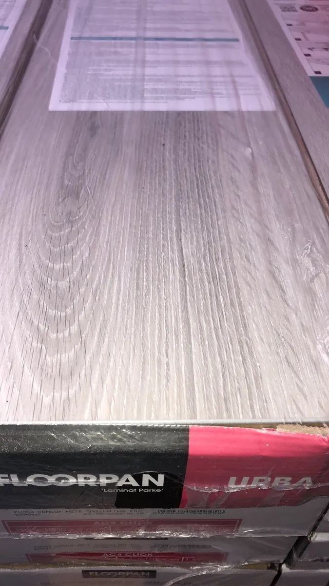 8 mm laminate flooring - Image 2