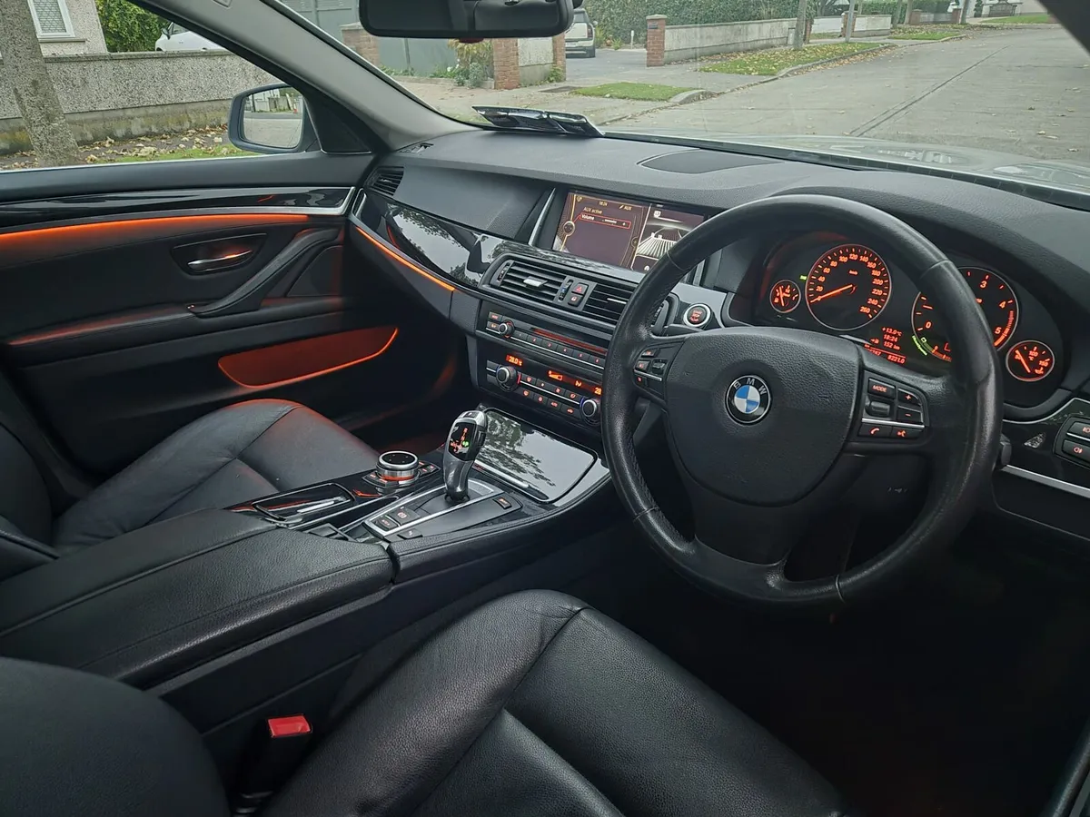 2010 BMW 520D AUTOMATIC LOW KM 235K - Image 2
