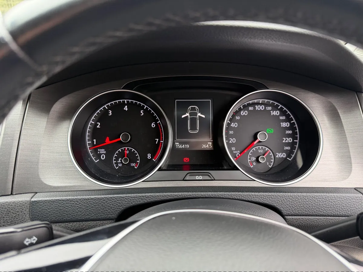 Volkswagen Golf 2013 - Image 2