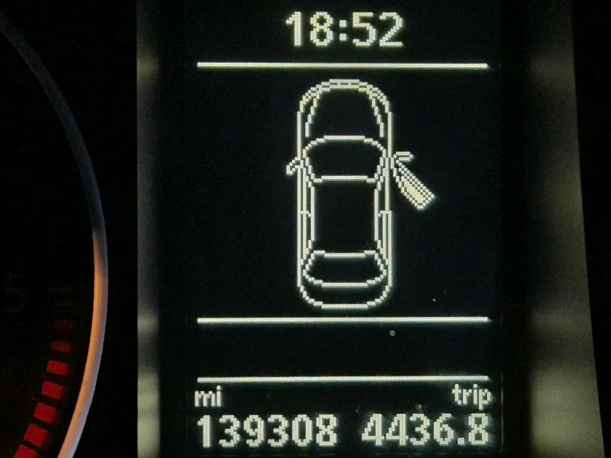 VW Passat Executive 2014 2.0L - Image 3