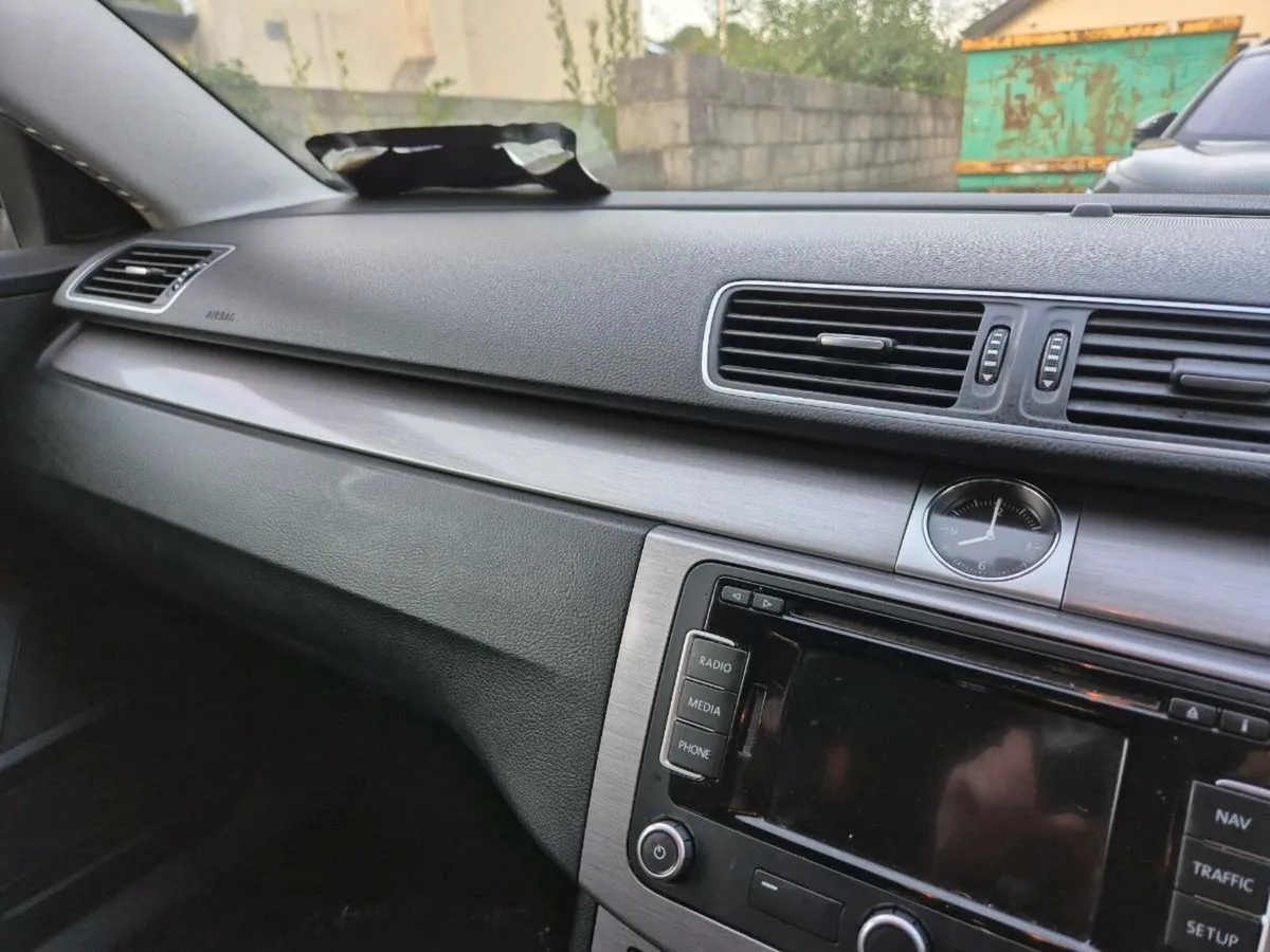 VW Passat Executive 2014 2.0L - Image 4