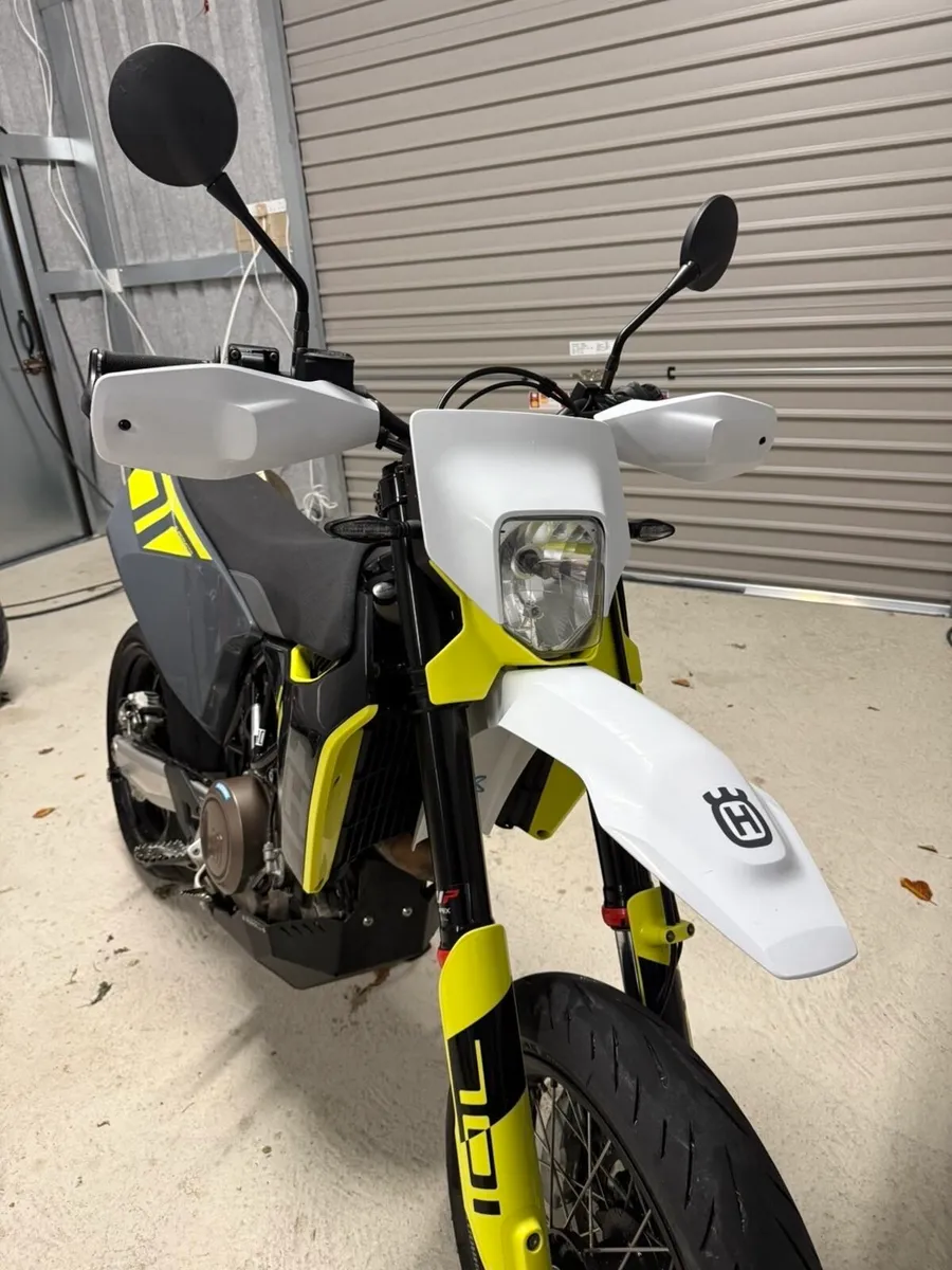 2023 Husqvarna 701 supermoto - Image 4