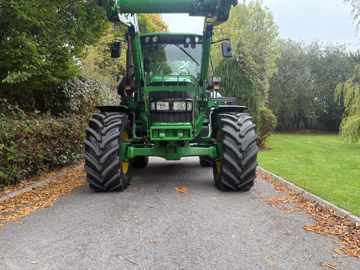2012  JOHN DEERE 6330  Low hours Finance available - Image 4