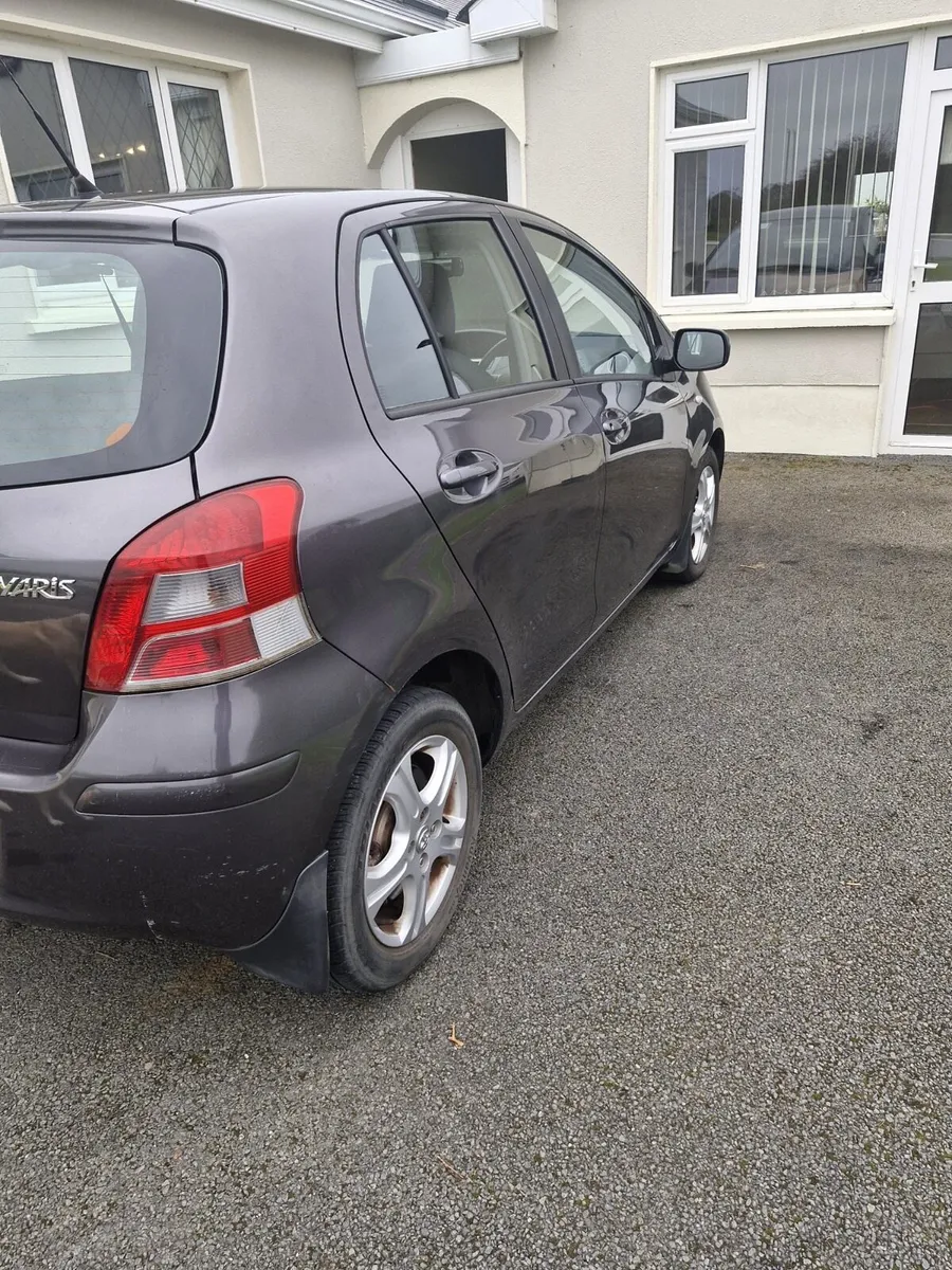 Toyota Yaris - Image 4
