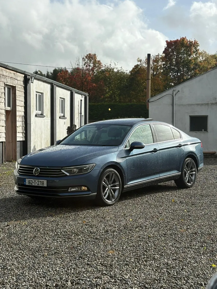 Volkswagen Passat 2016 - Image 1