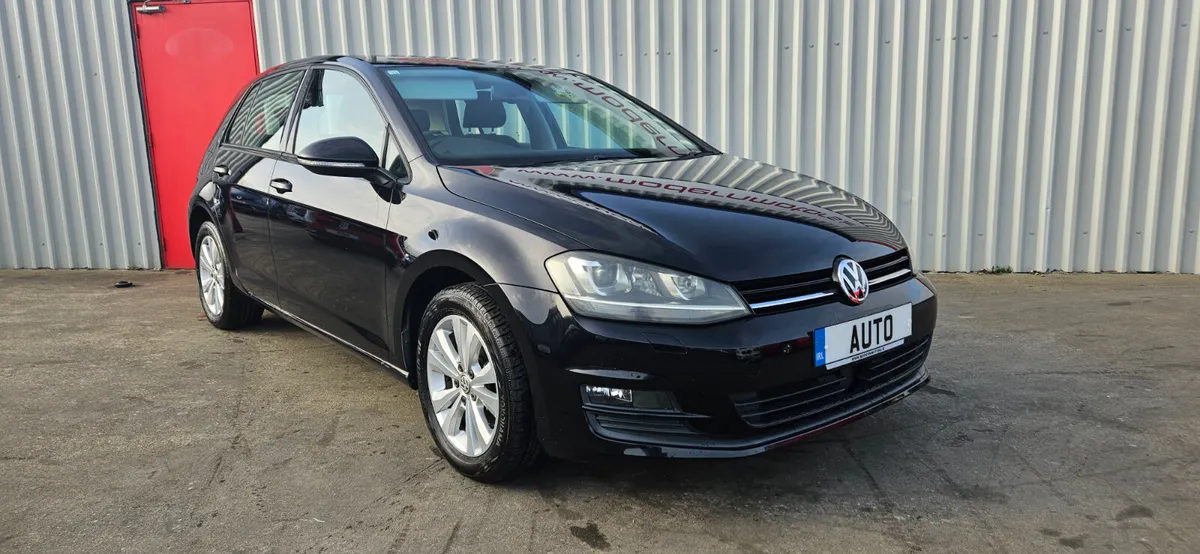 Volkswagen Golf auto comfortline 1.2 petrol low km - Image 3