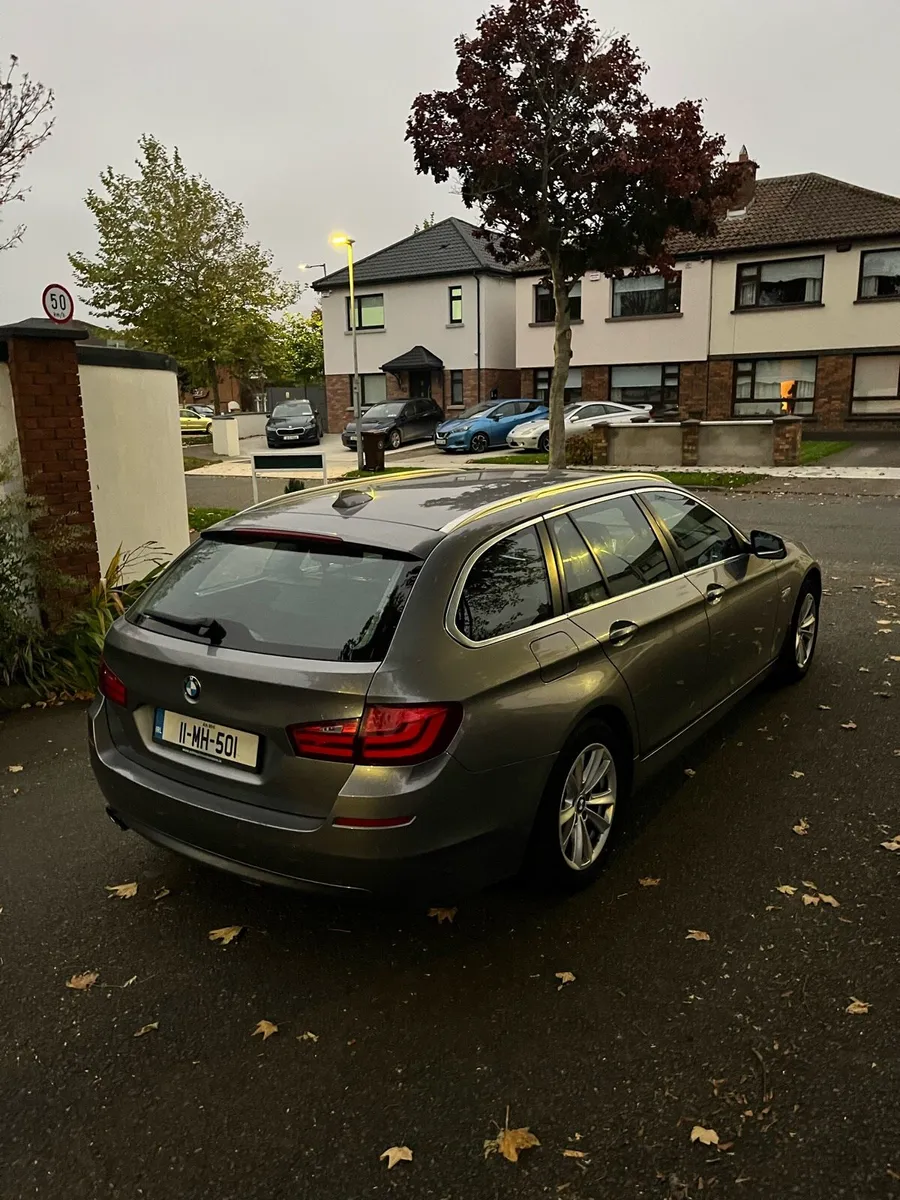 BMW 520d 2011 - Image 4