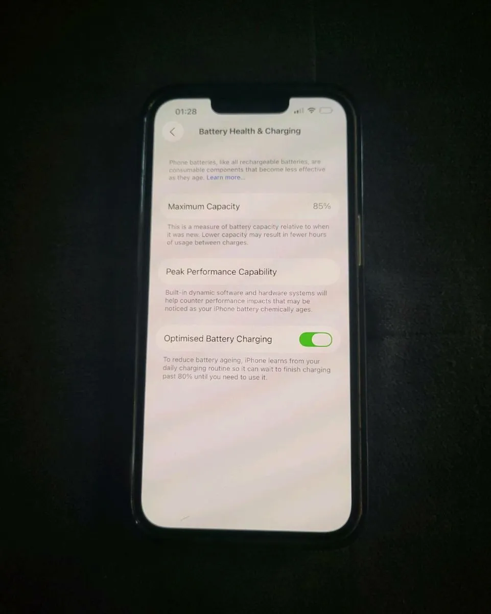 iPhone 14 - Image 4