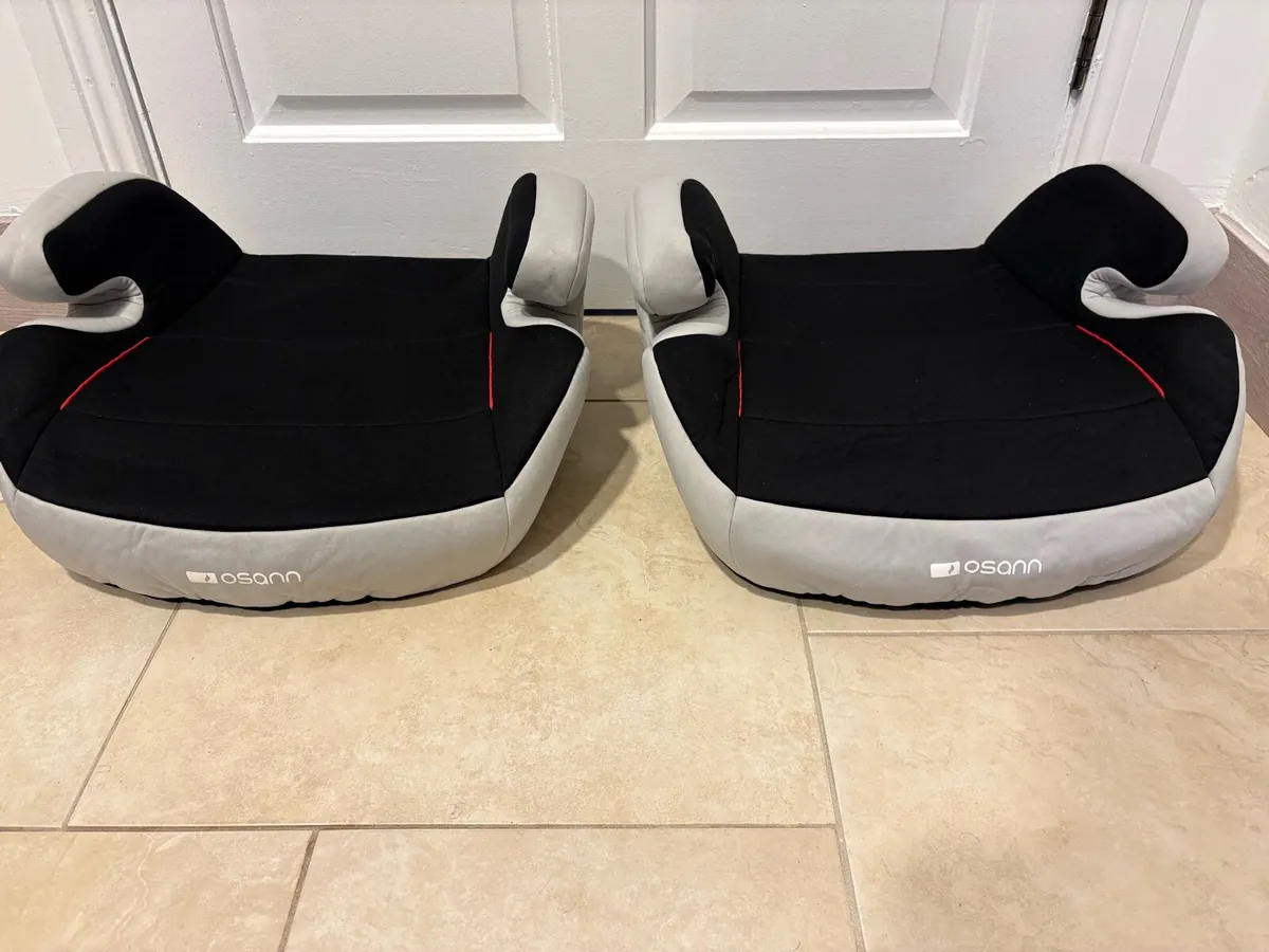 Isofix car booster seat - Image 1