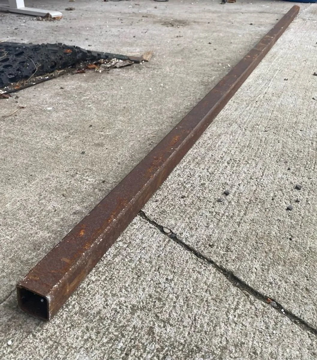Box Iron - Image 1