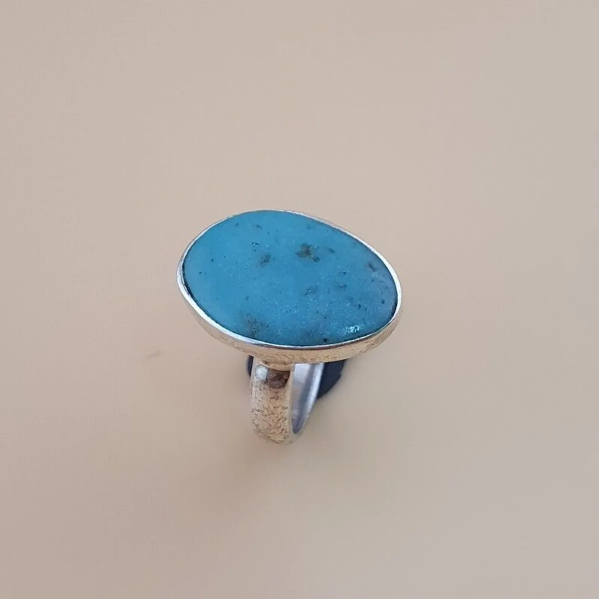 Beautiful Natural Arizona Turquoise Oval Stone Ring in Sterling Silver - Image 2