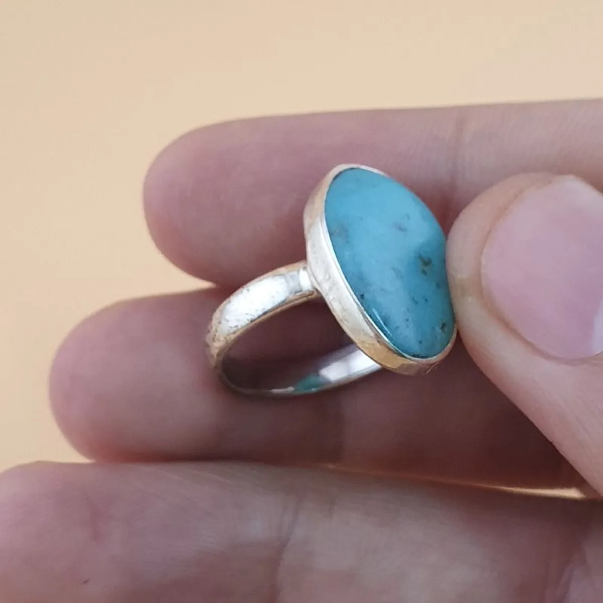 Beautiful Natural Arizona Turquoise Oval Stone Ring in Sterling Silver - Image 3