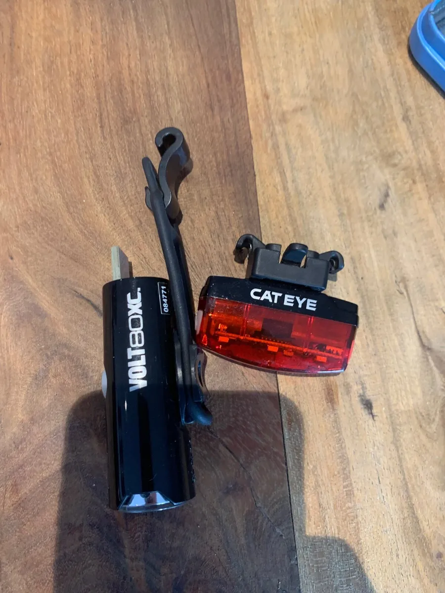 CATEYE and VOLT80XC bicycle bike lights