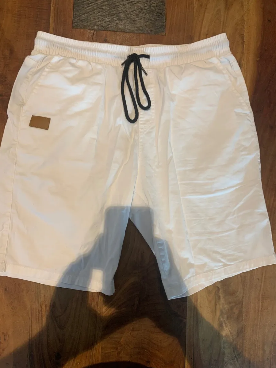Mens Clothing - Image 3