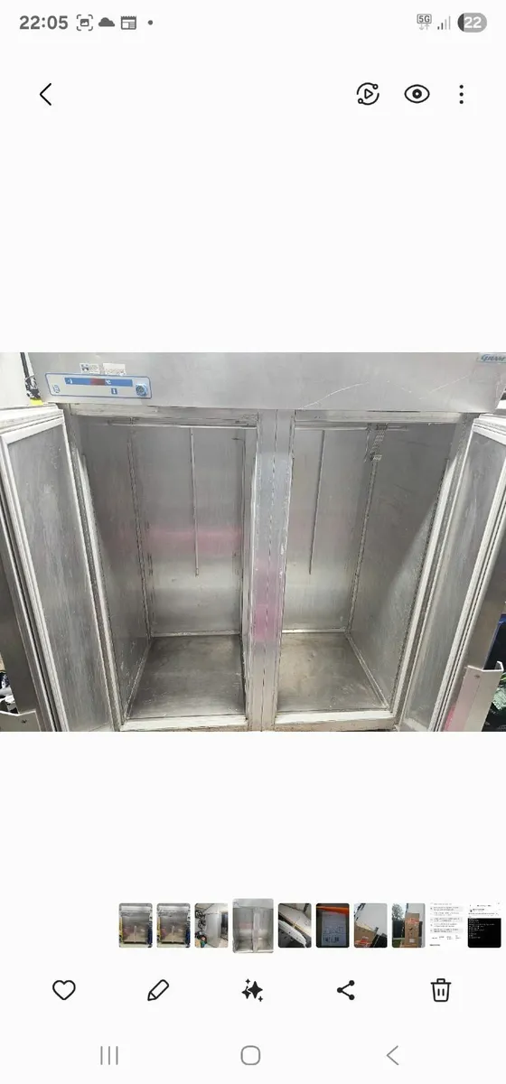 Commercial fridge - Image 1