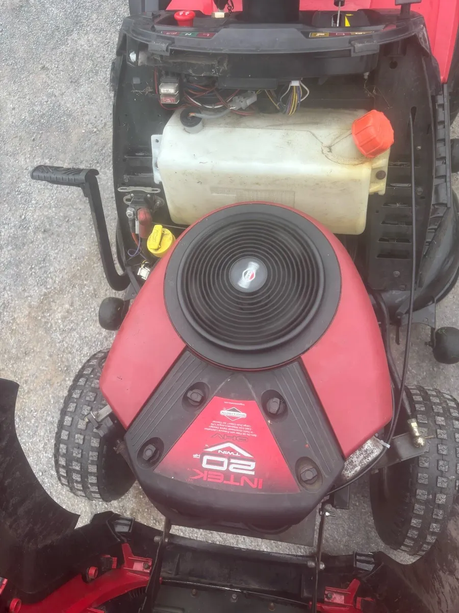2019 mountfield 2040h ride on lawnmower - Image 4