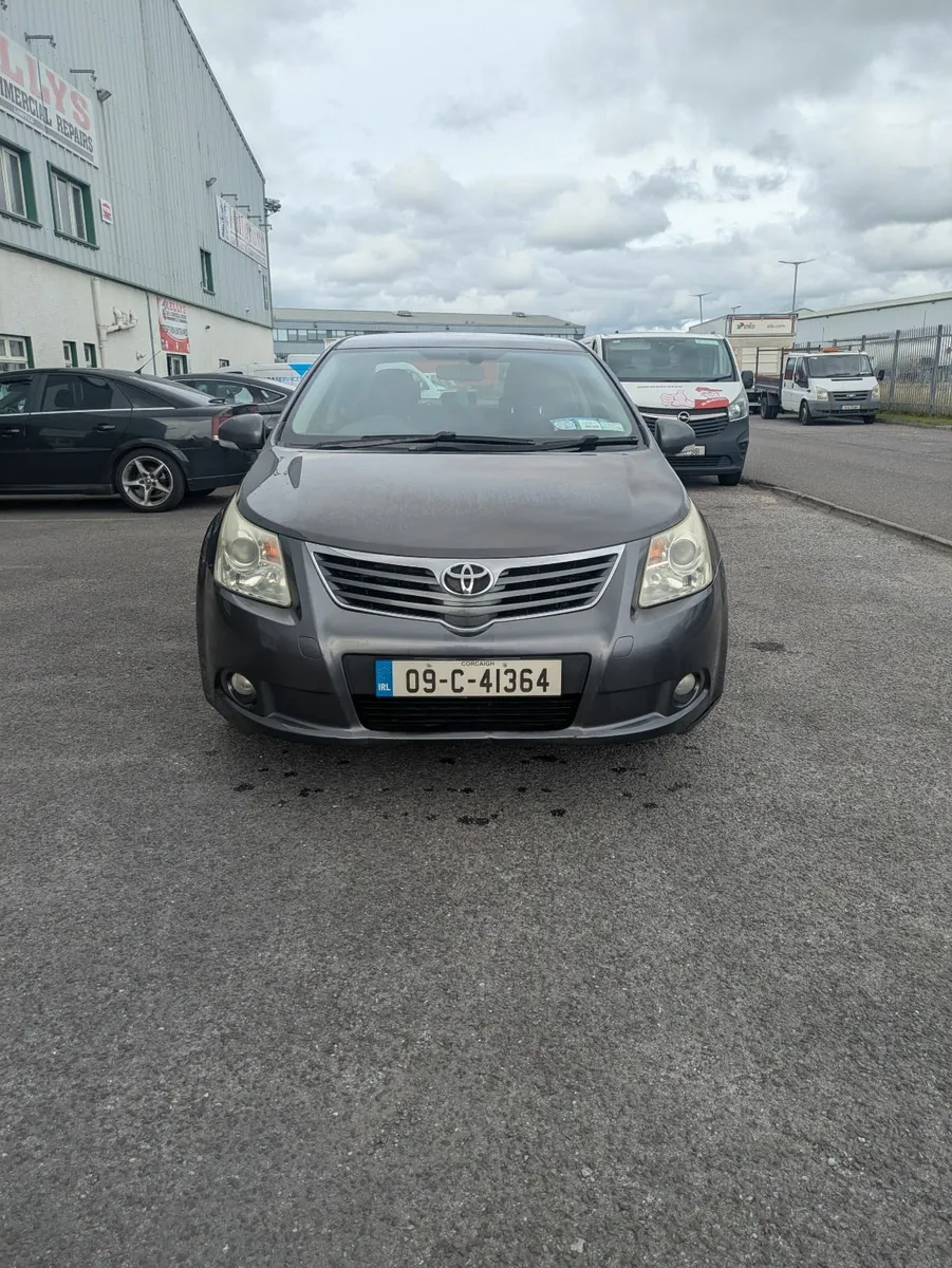 Toyota Avensis 2009 - Image 1