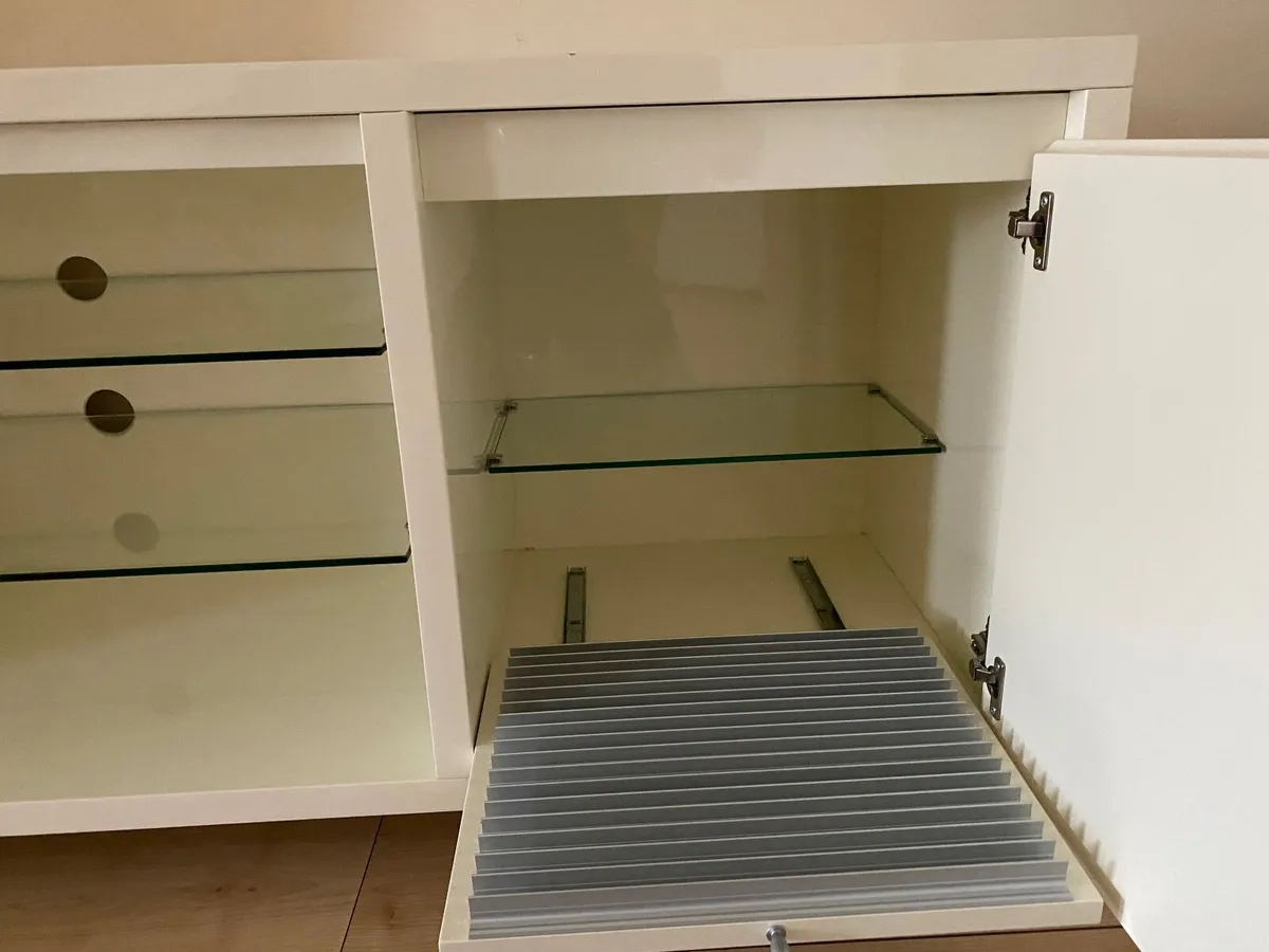 Tv stand - Image 4