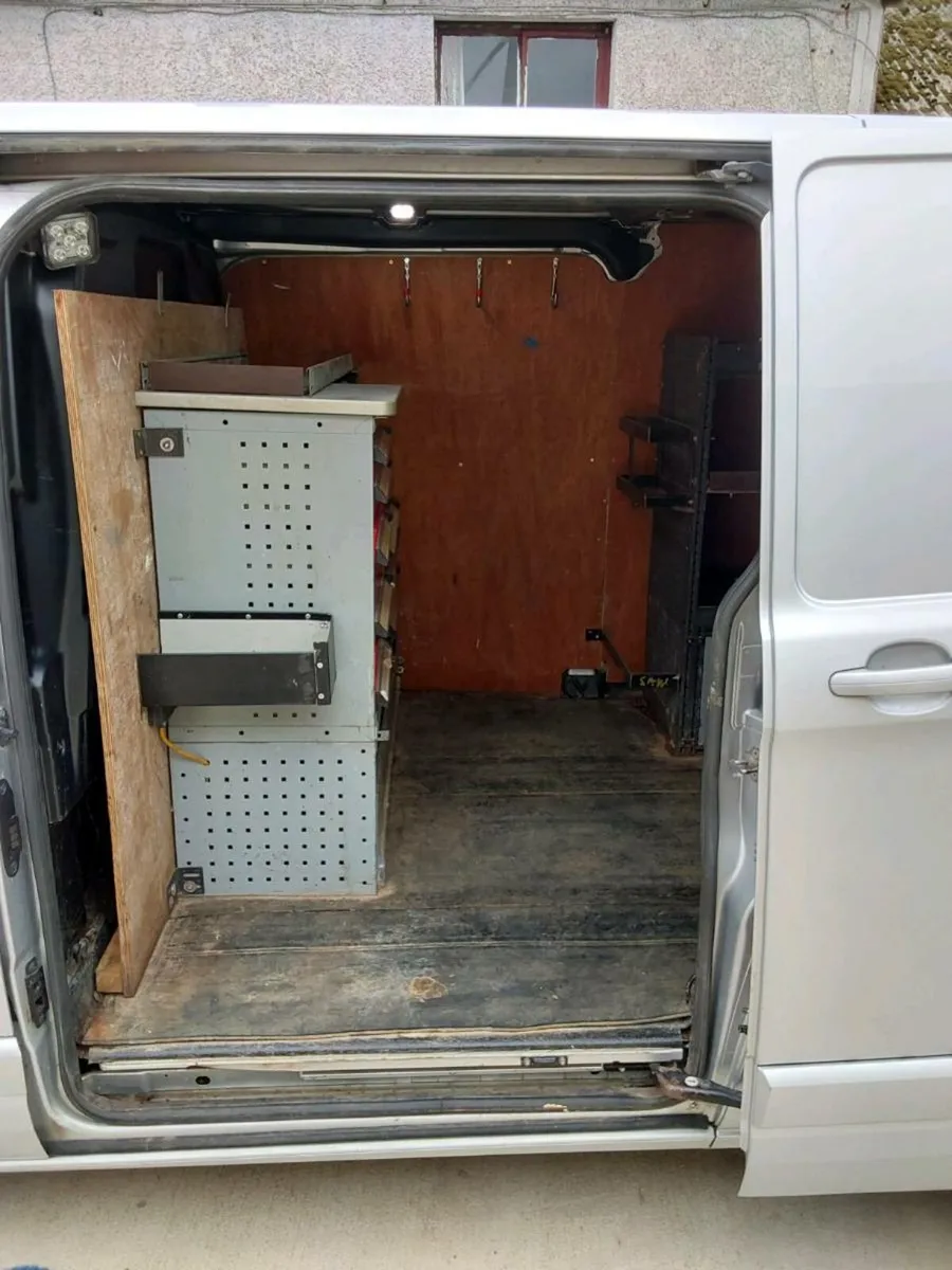 Van - Image 3