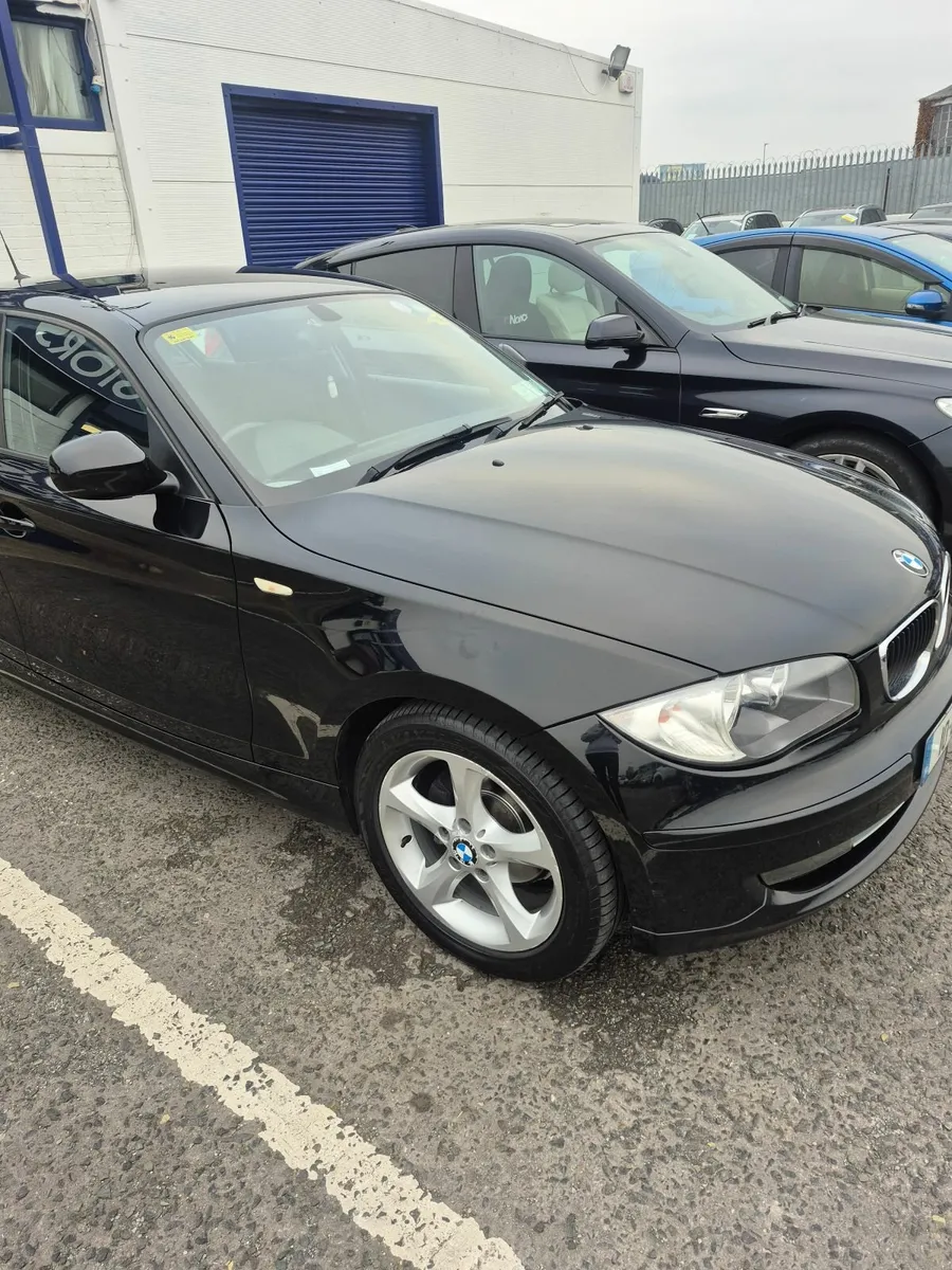 BMW 1-Series 2010 - Image 1