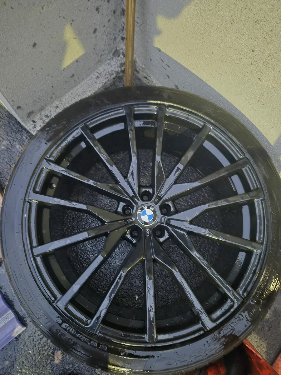 BMW ALLOY WHEELS - Image 1