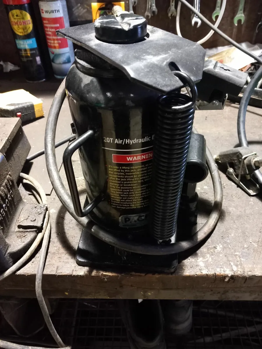 Pneumatic jack - Image 1