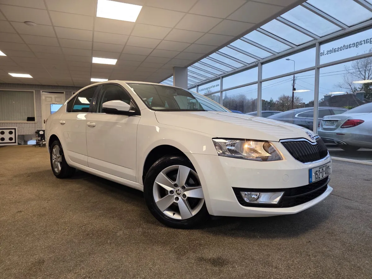 Skoda Octavia 1.6D Ambition 2015 - Image 1