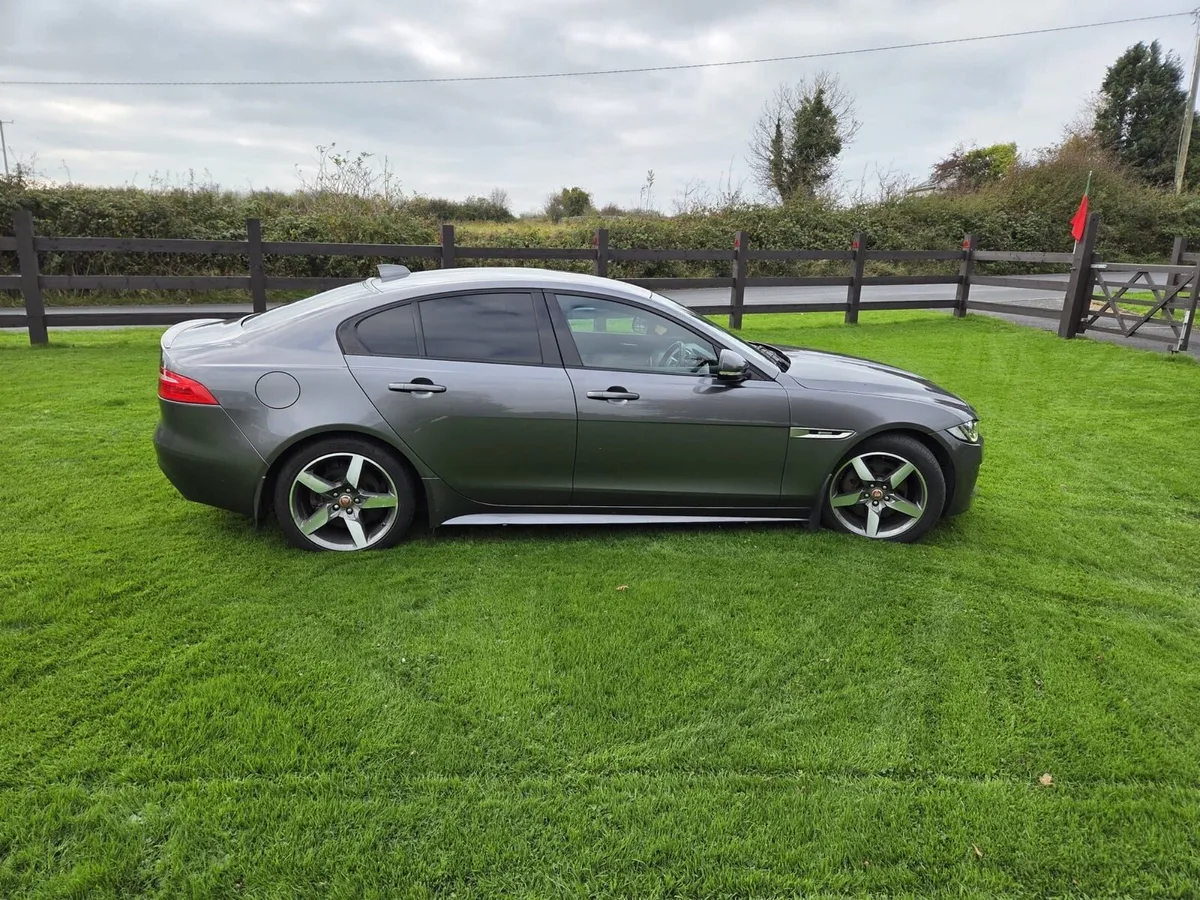 Jaguar XE Sport - Image 4