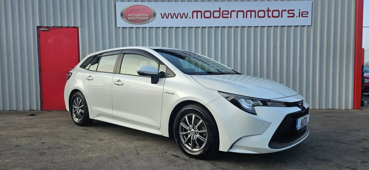 toyota corolla hybrid/petrol 1.8 auto estate - Image 2