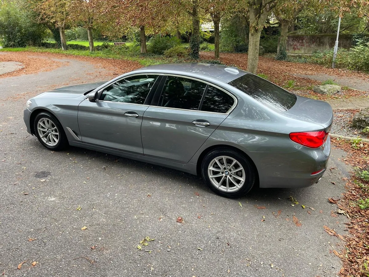 2018 BMW 5 Series G30 Automatic - Image 4