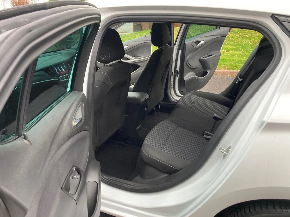 Vauxhall Astra 2018 Taxed and Tested - Image 3