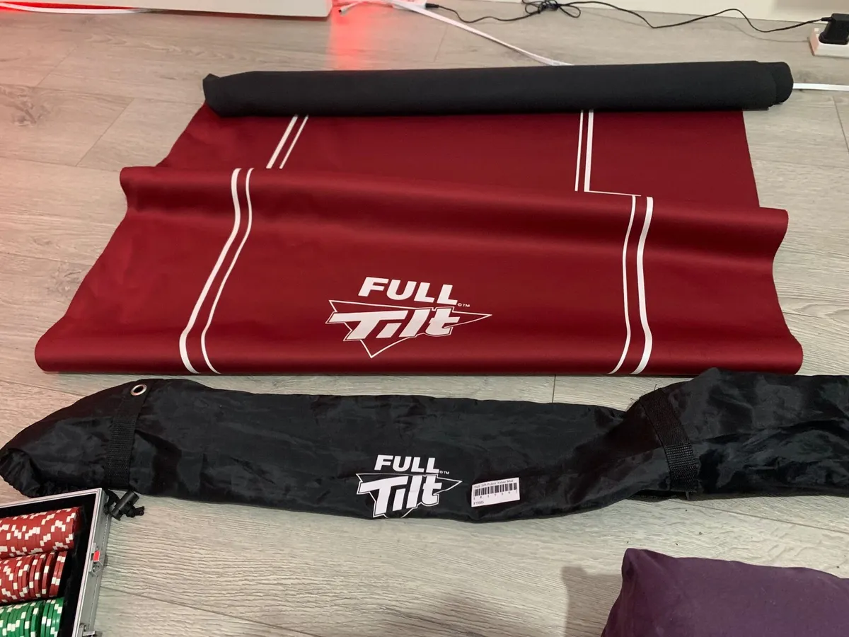 poker set with original full tilt table mat - Image 3
