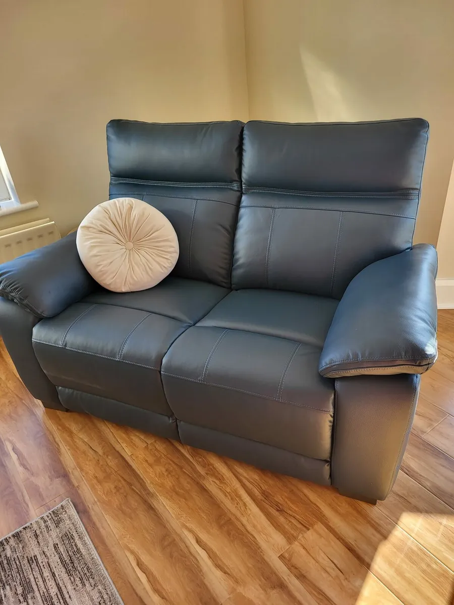 3 + 2 Leather Recliner - Image 3