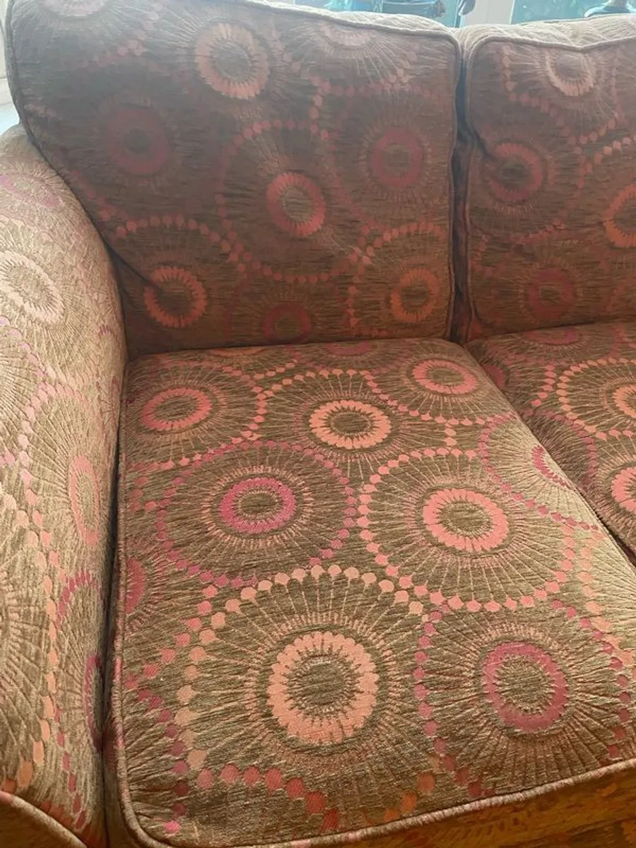 Free Marks & Spencer's sofa - Image 3