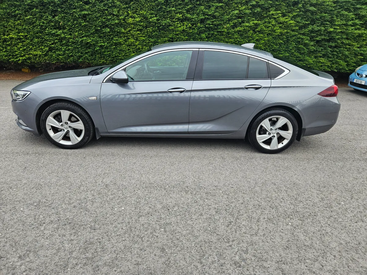 Opel Insignia 2018 2.0 TURBO D ELIETE 170 - Image 3