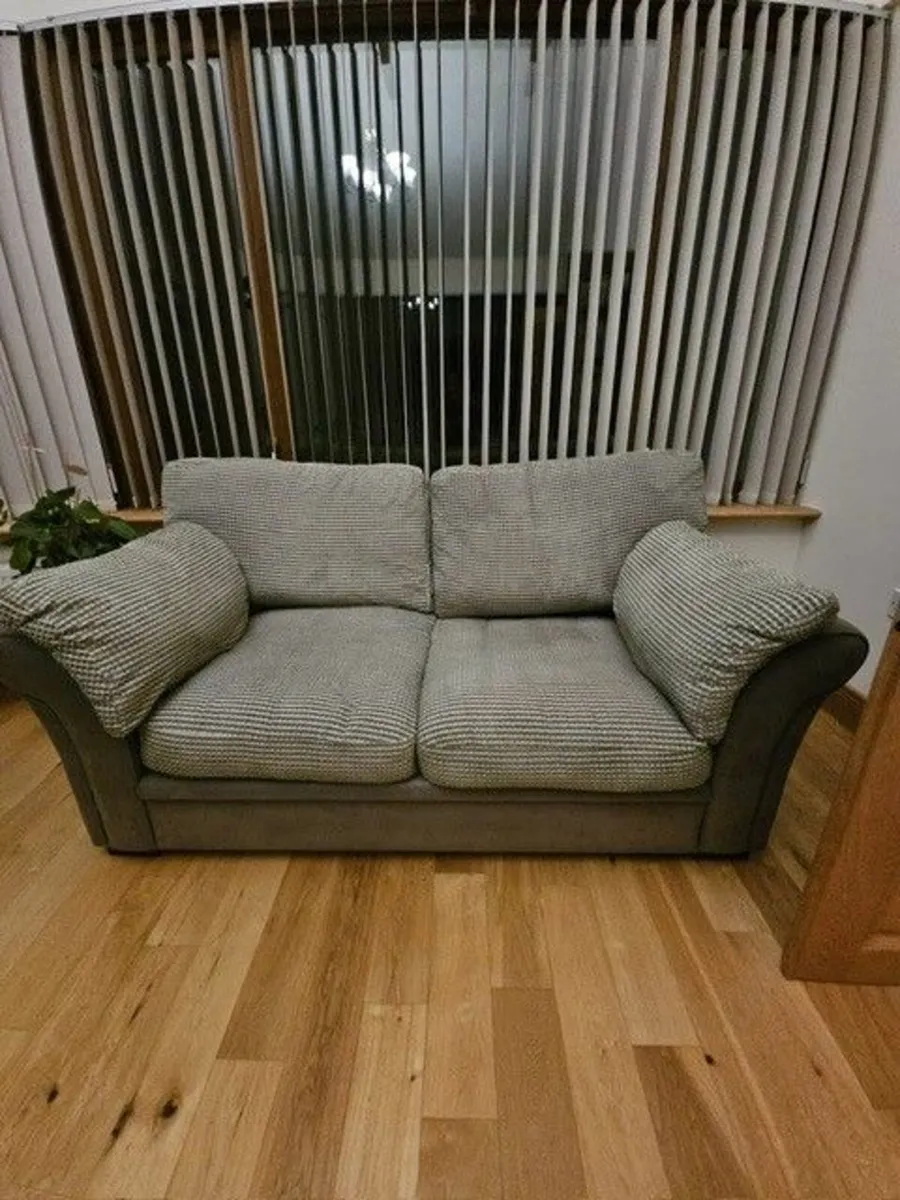 2 x seater sofa and chair set & 1 x 2 seater sofa - Image 2