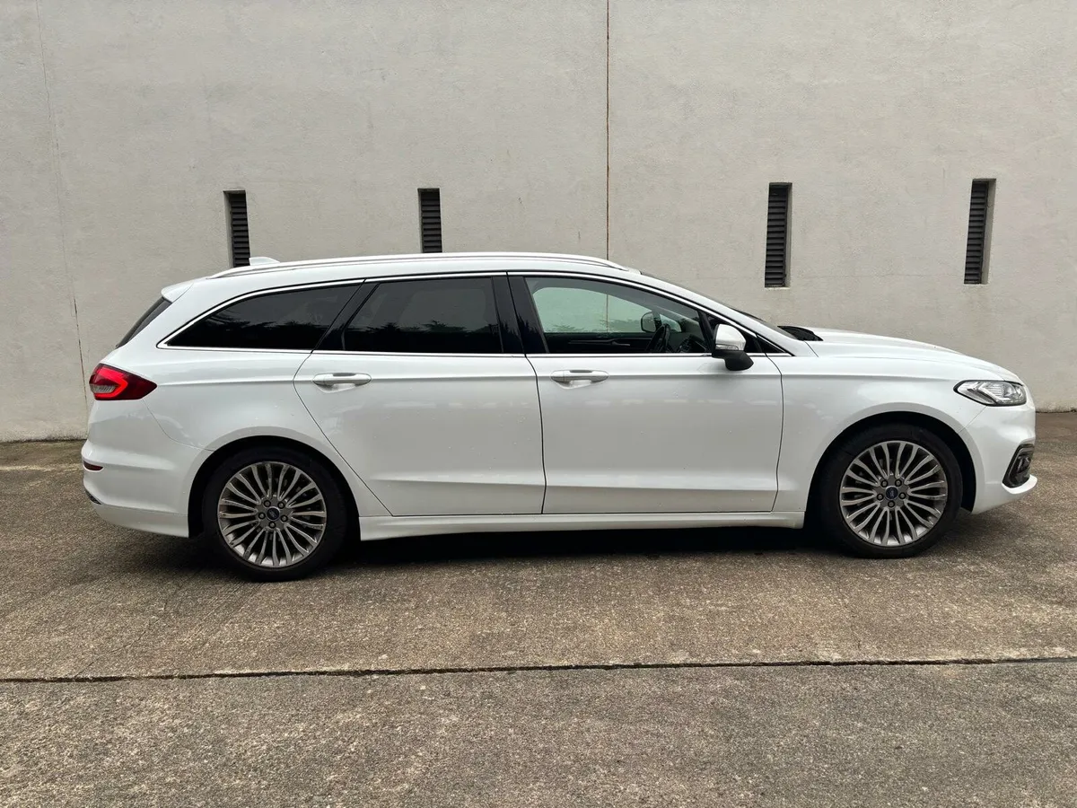 Ford Mondeo Titanium 2.0Td 2021 - Image 3