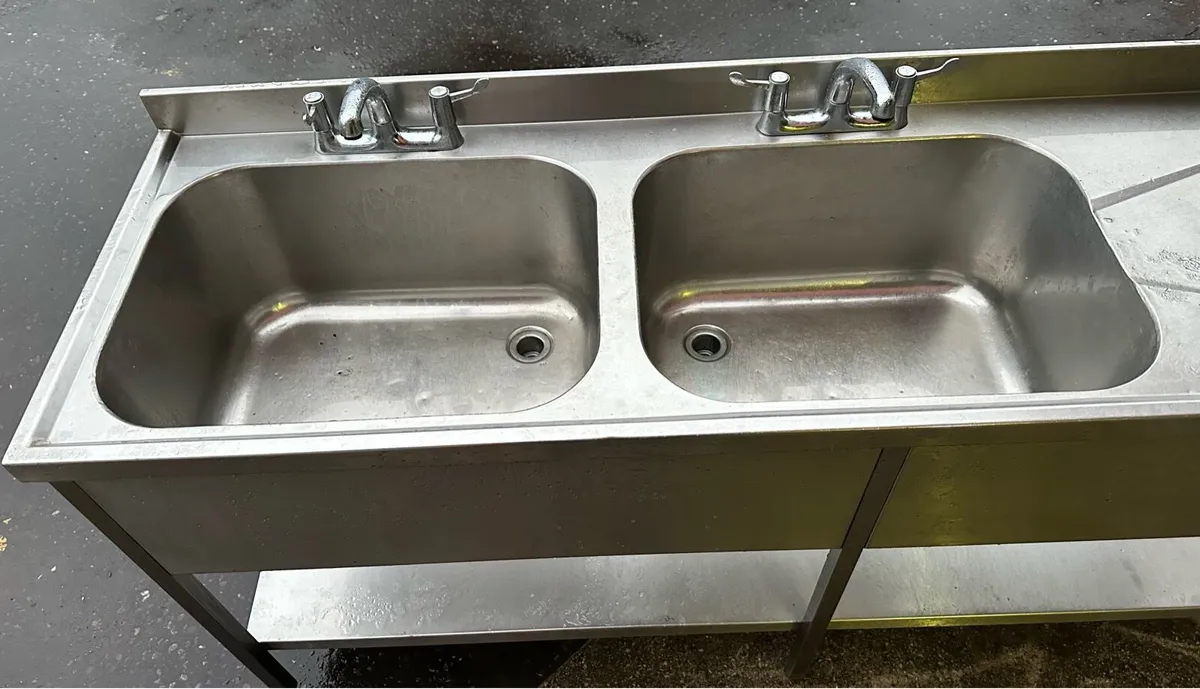 Stainless steel sink - Image 2