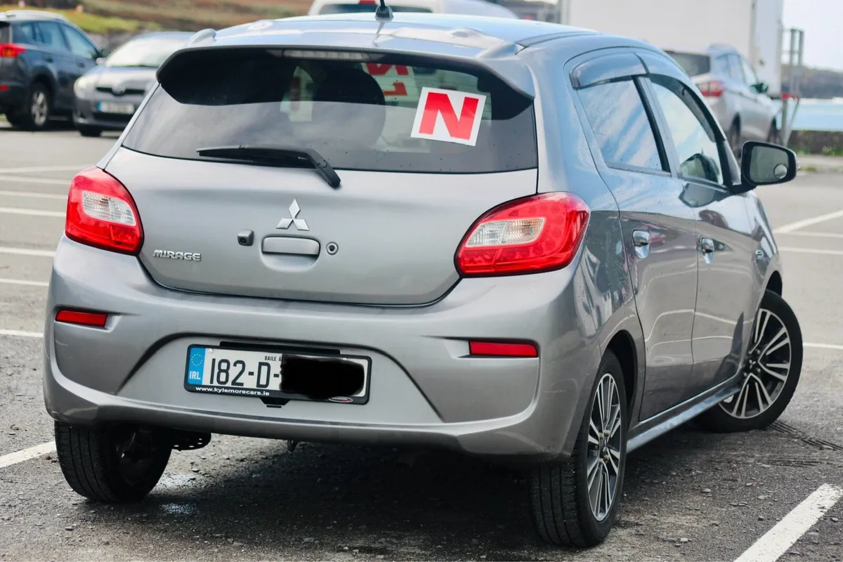 Mitsubishi mirage /automatic - Image 2