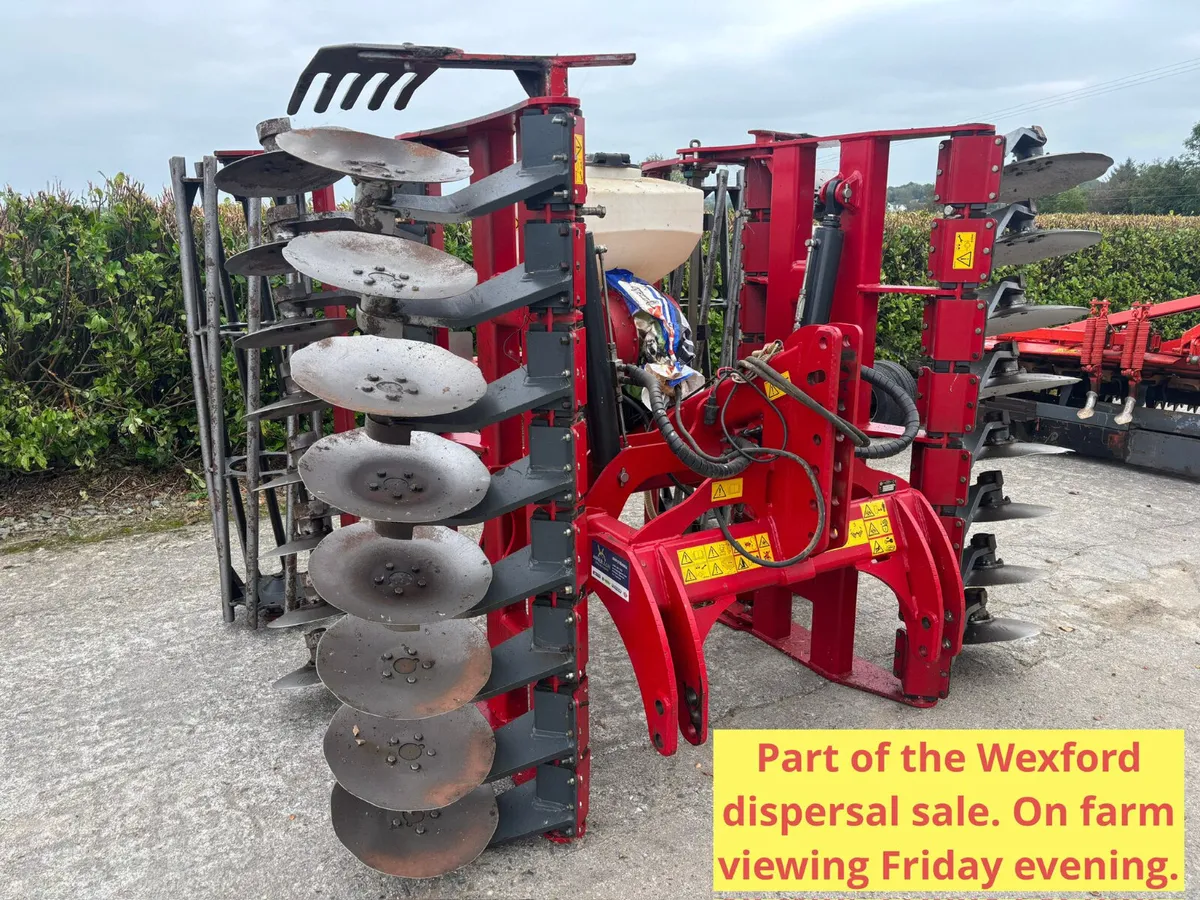 Farm Machinery Dispersal Auction Saturday - Image 1