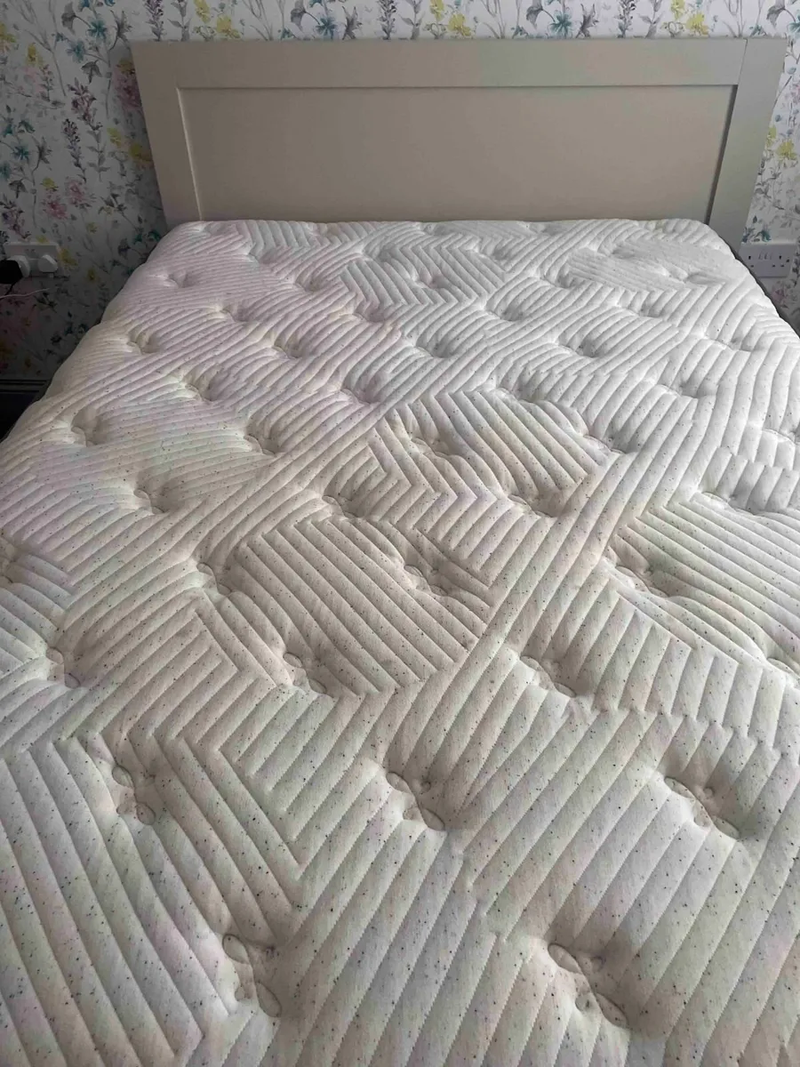 Double Bed & Leaba Mattress – Like New - Image 2
