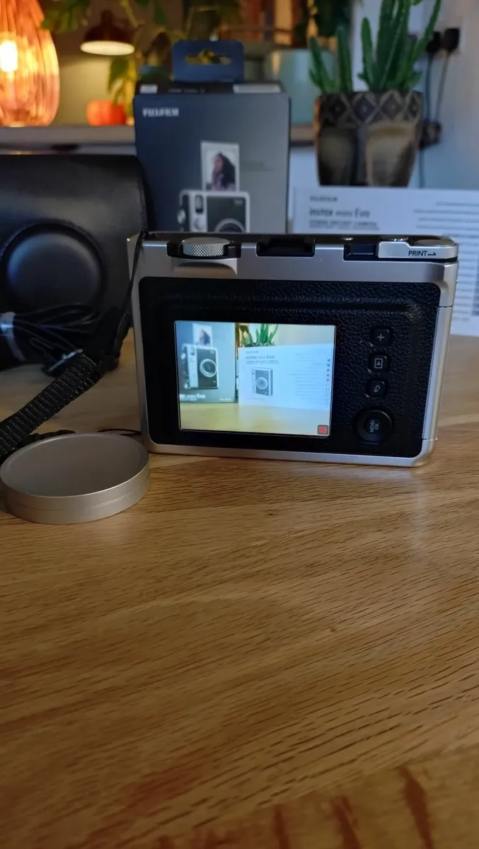Fujifilm Instax Mini Evo Camera - Image 4
