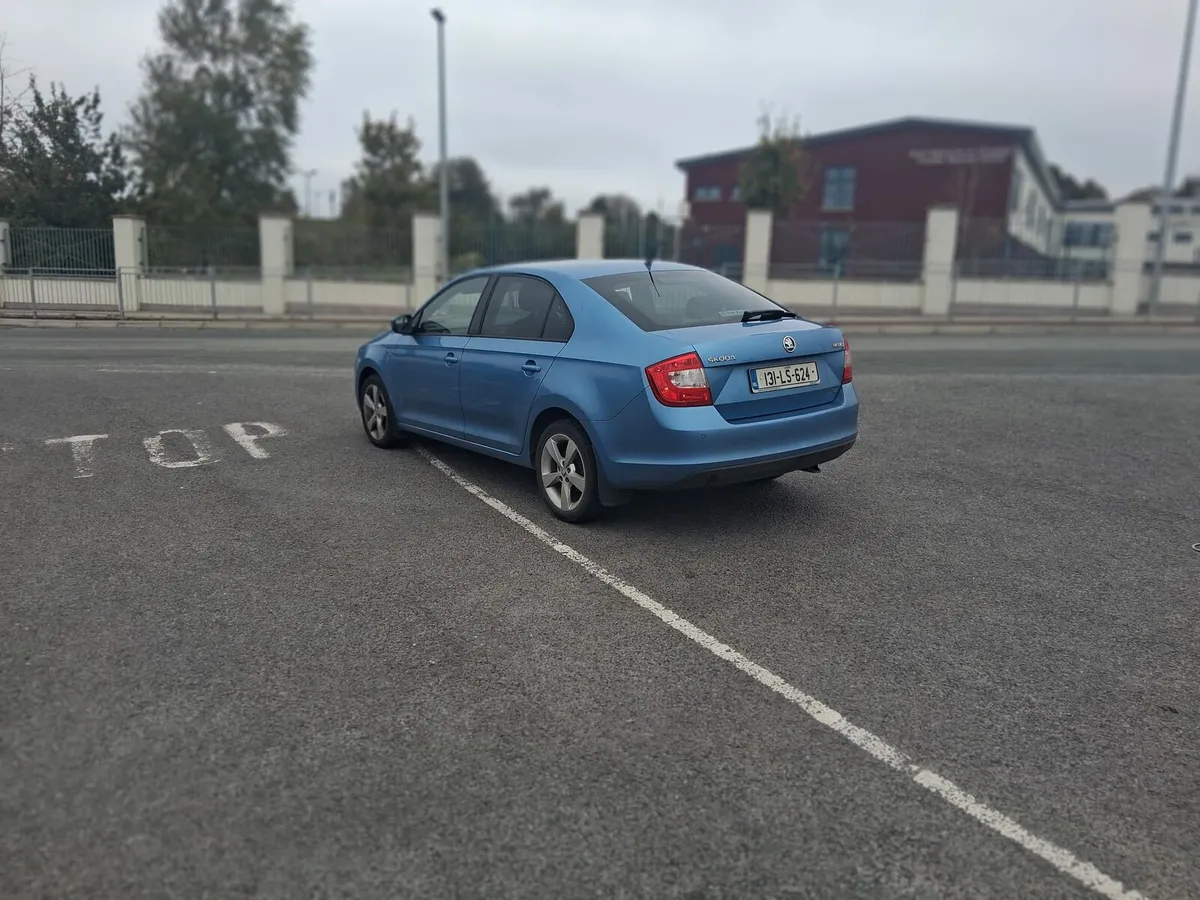 2013 skoda rapid nct tax pristine condition! 3250! - Image 4
